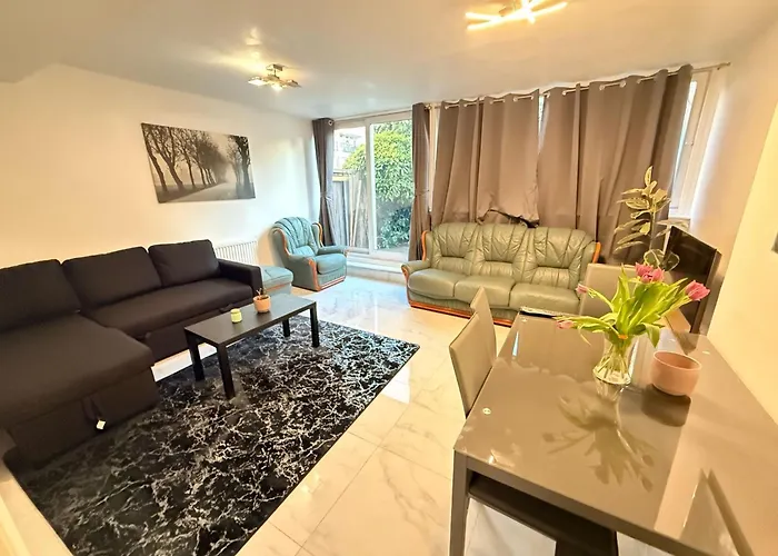 3 Bedroom Garden House Maida Vale