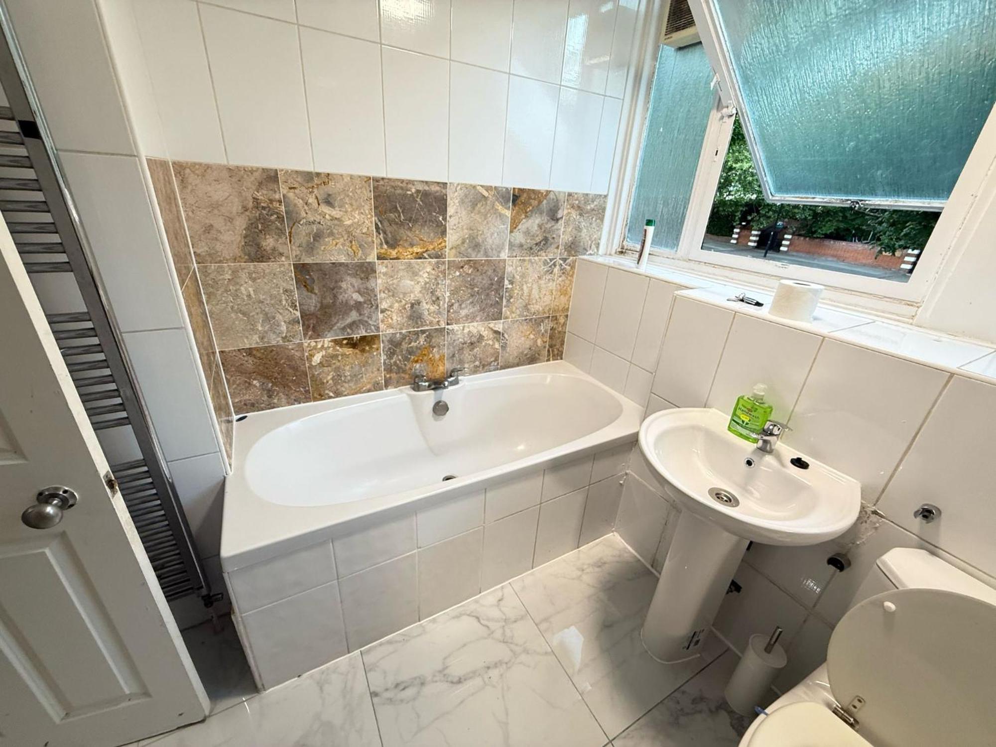 3 Bedroom Garden House Maida Vale Apartment London