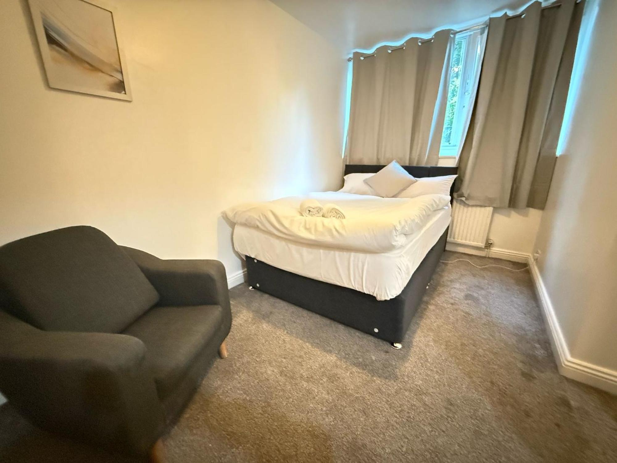 3 Bedroom Garden House Maida Vale Apartment London