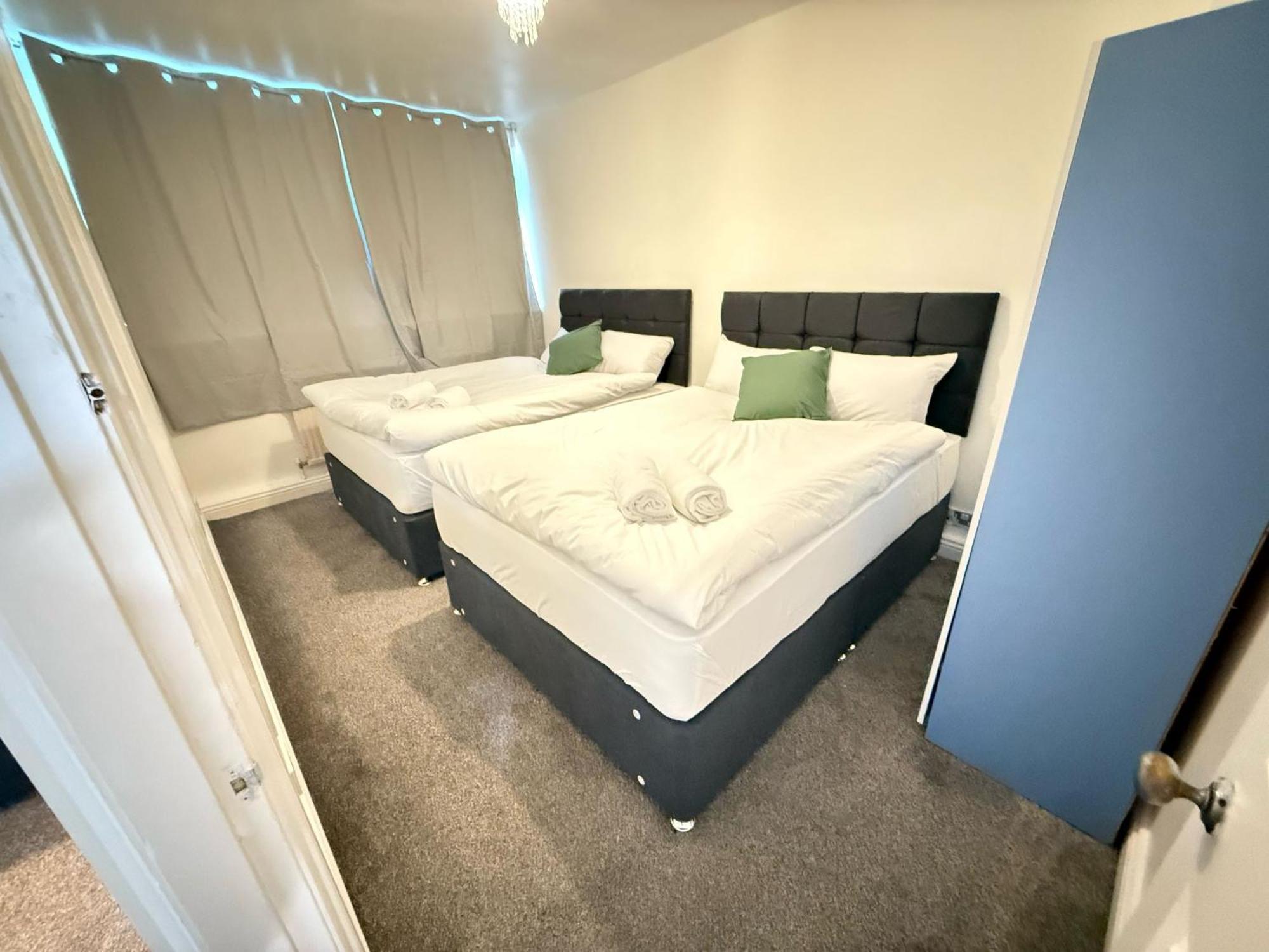 Apartment 3 Bedroom Garden House Maida Vale London