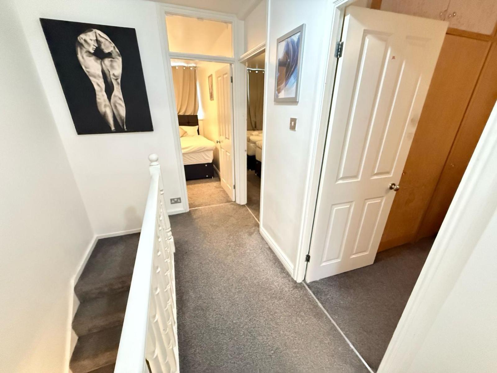 3 Bedroom Garden House Maida Vale Apartment
